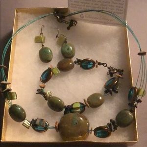 Necklace, earrings and bracelet set.